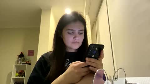 Snapshot of irisss31 chatting on April 19, 6:21 pm irisss31 online show from April 19, 6:21 pm