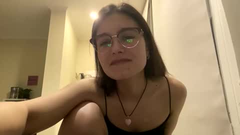 Snapshot of irisss31 chatting on May 23, 6:45 pm irisss31 online show from May 23, 6:45 pm