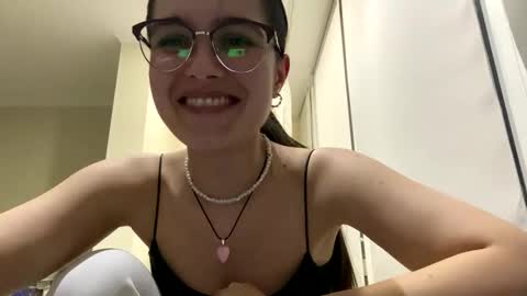 Snapshot of irisss31 chatting on May 25, 7:09 pm irisss31 online show from May 25, 7:09 pm