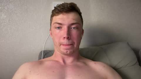 Snapshot of iron__chapman chatting on December 19, 8:05 pm Iron online show from December 19, 8:05 pm