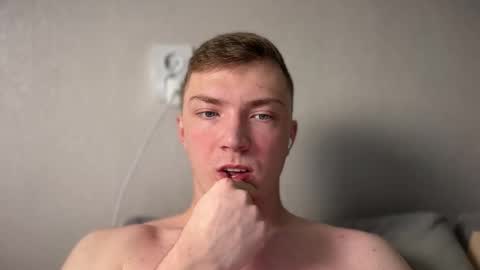 Snapshot of iron__chapman chatting on January 5, 9:29 pm Iron online show from January 5, 9:29 pm