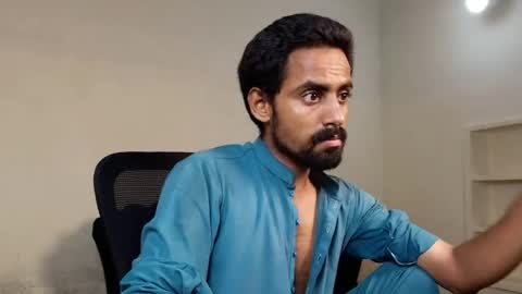 Naveed online show from June 22, 7:22 pm