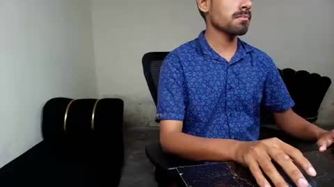 Naveed online show from July 13, 4:54 pm