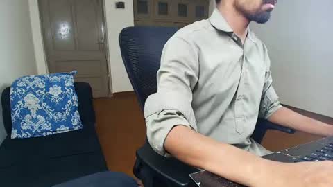 Naveed online show from July 24, 6:28 pm