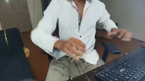 Naveed online show from July 31, 9:25 pm