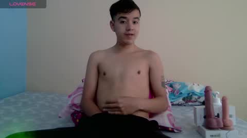 irondante01 online show from March 19, 12:09 pm