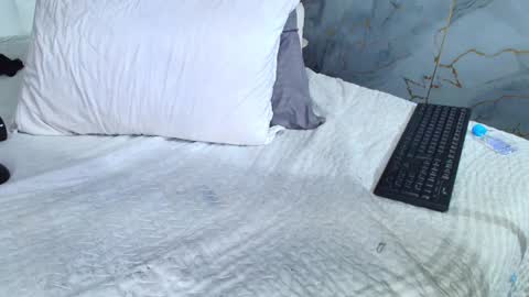 Sandy  online show from December 15, 6:04 pm