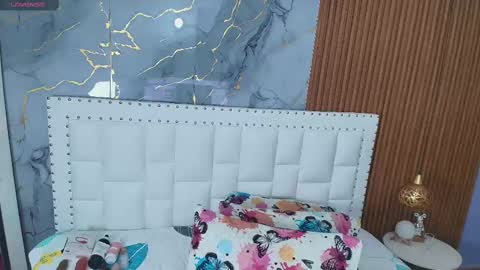 Sandy  online show from February 26, 12:25 pm