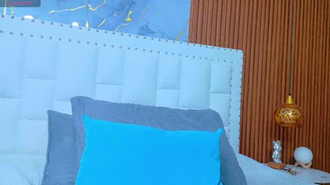 Sandy  online show from September 15, 12:27 pm