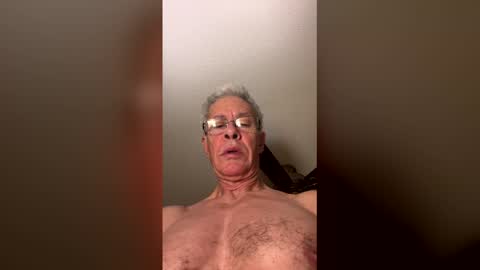 Snapshot of irrintzi60 chatting on February 5, 3:00 am irrintzi60 online show from February 5, 3:00 am