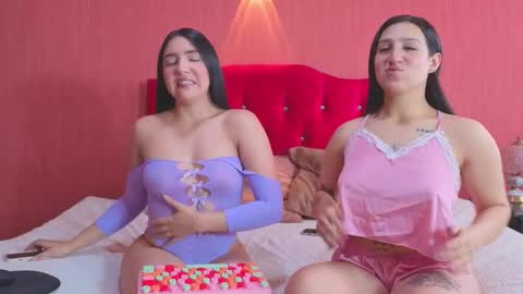 Snapshot of isa_and_nata chatting on October 23, 1:32 pm Isa and Natasha online show from October 23, 1:32 pm