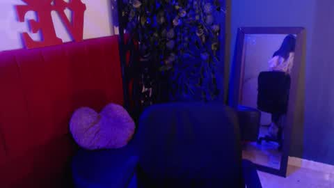 isabela online show from February 10, 5:11 am