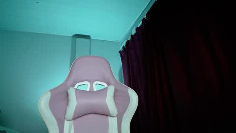 Isabella  online show from October 2, 9:49 am