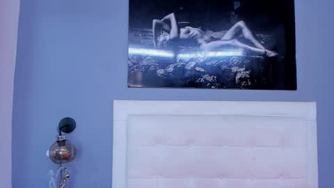 Isa Lancaster online show from September 12, 8:31 pm