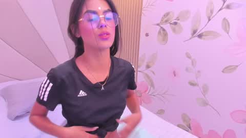    online show from January 6, 9:22 pm