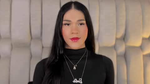 Snapshot of isa_little_star chatting on February 23, 3:59 am Isa online show from February 23, 3:59 am