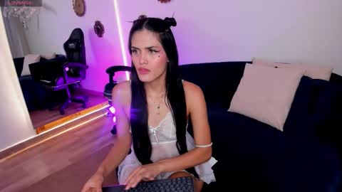 Snapshot of isa_rouse__ chatting on September 26, 3:10 am ISA ROUSE online show from September 26, 3:10 am