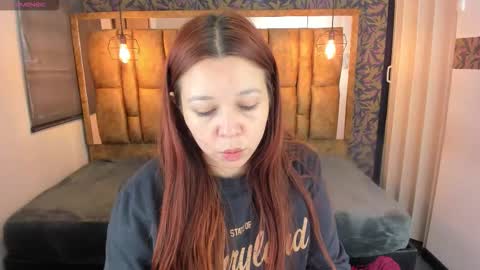 Snapshot of isa_thompson__ chatting on January 18, 12:09 pm I S A online show from January 18, 12:09 pm