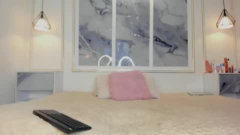 Snapshot of isaa__sweet chatting on November 30, 1:15 pm Isaa online show from November 30, 1:15 pm