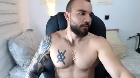 Snapshot of isaac_carter chatting on September 11, 10:37 am Isaac carter online show from September 11, 10:37 am