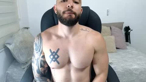 Isaac carter online show from January 31, 10:19 pm