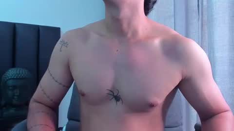 isaac_cryston online show from February 20, 8:03 pm