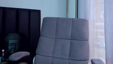 isaac_cryston online show from February 21, 7:54 pm