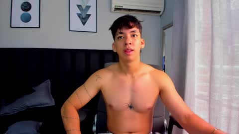 isaac_cryston online show from March 2, 7:34 pm