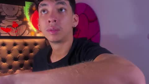 isaac_cryston online show from September 17, 8:21 pm