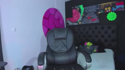 isaac_cryston online show from September 30, 7:30 pm