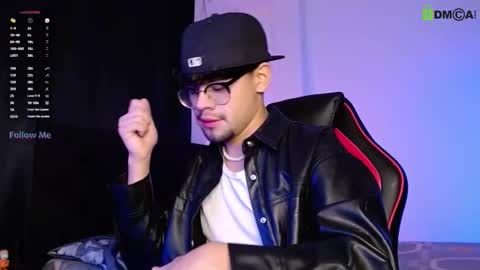 Isaac Saenz. online show from November 1, 10:01 pm