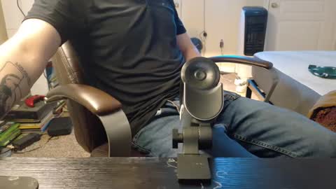 isaac online show from December 16, 12:15 am