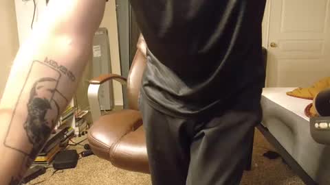 isaac online show from December 16, 10:24 pm