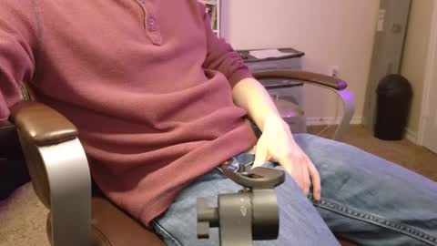 isaac online show from February 3, 10:03 am