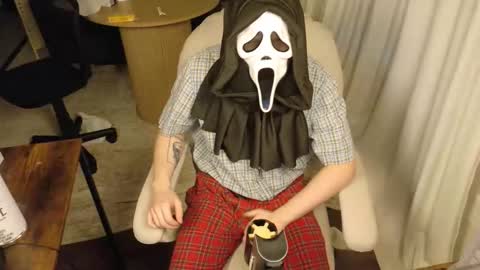 isaac online show from May 31, 1:36 am