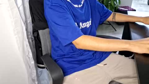 Snapshot of isaac_winter_ chatting on October 3, 3:14 am Isaac online show from October 3, 3:14 am