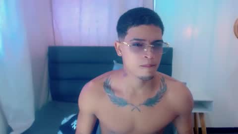 Isaacas online show from November 18, 11:36 am