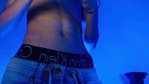 isaac online show from December 2, 3:26 am