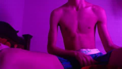 isaac online show from December 21, 5:36 am