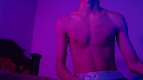 isaac online show from February 15, 7:16 am