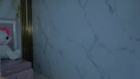 isabeau_s online show from July 16, 1:06 pm