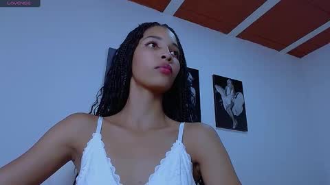 Snapshot of isabel_bailey chatting on January 15, 1:23 am isabel online show from January 15, 1:23 am