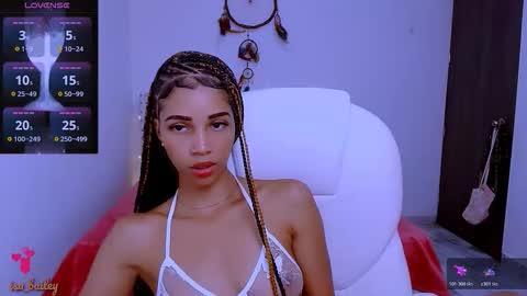 Snapshot of isabel_bailey chatting on December 16, 9:09 pm isabel online show from December 16, 9:09 pm