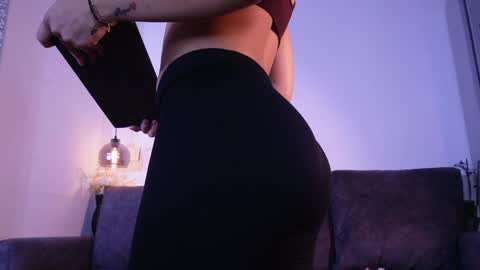 Isabela online show from May 29, 11:41 am
