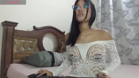 isabela_kity online show from October 31, 5:52 am