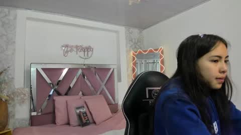 ISABELA  online show from December 17, 11:38 am