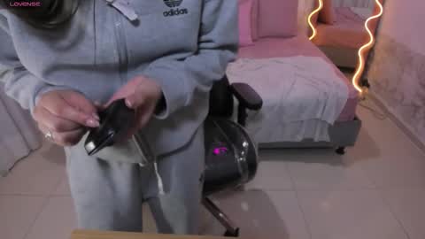 ISABELA  online show from March 16, 11:36 am