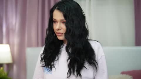  Isabel  online show from November 24, 6:40 pm