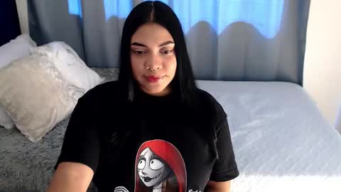 isabelateran online show from March 4, 6:58 pm