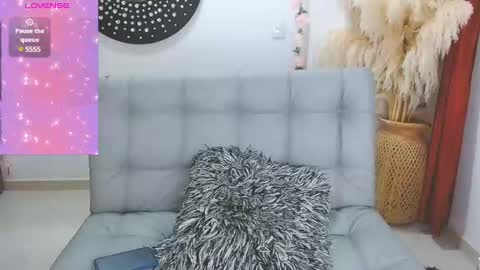 Isabel online show from January 10, 3:27 pm